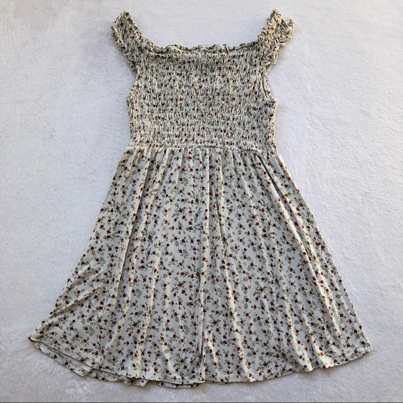 Forever 21, Off the Shoulder Floral Mini Dress with Rouched Top - Picture 4 of 15